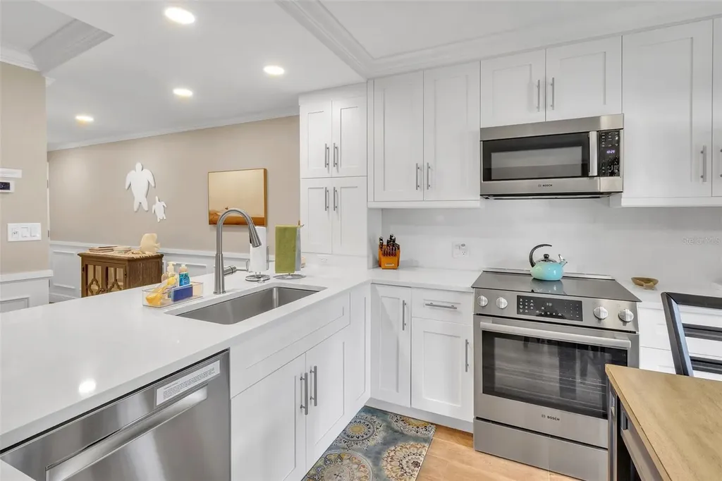1085 Bald Eagle Drive Marco Island FL 34145