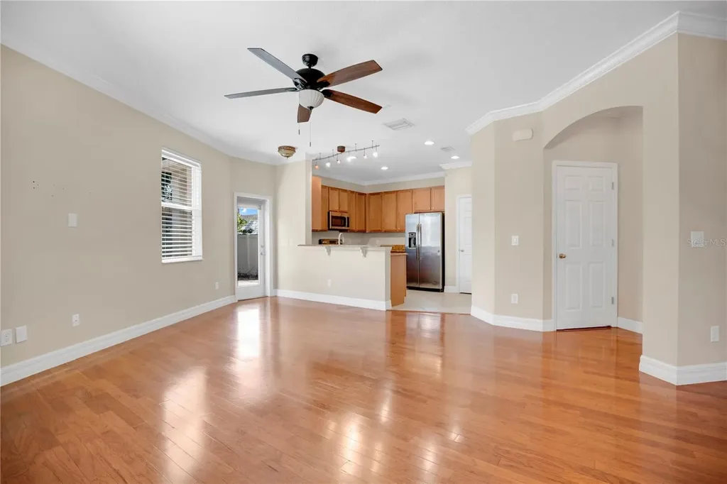 2403 S Shine Avenue Orlando FL 32806