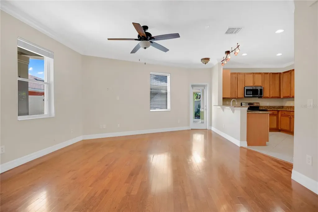 2403 S Shine Avenue Orlando FL 32806