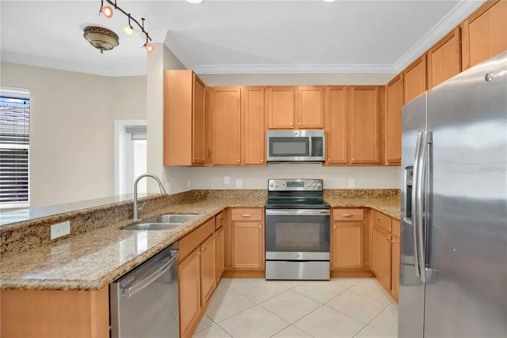2403 S Shine Avenue Orlando FL 32806