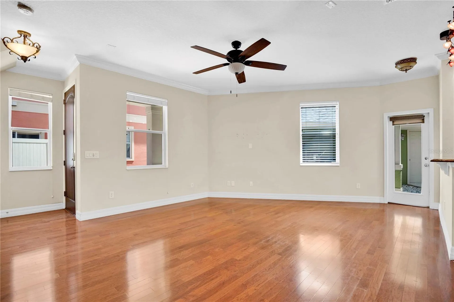 2403 S Shine Avenue Orlando FL 32806