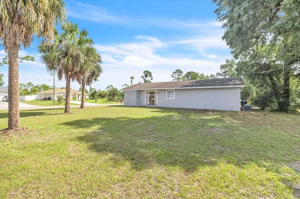 1461 Mccrory Street North Port FL 34286