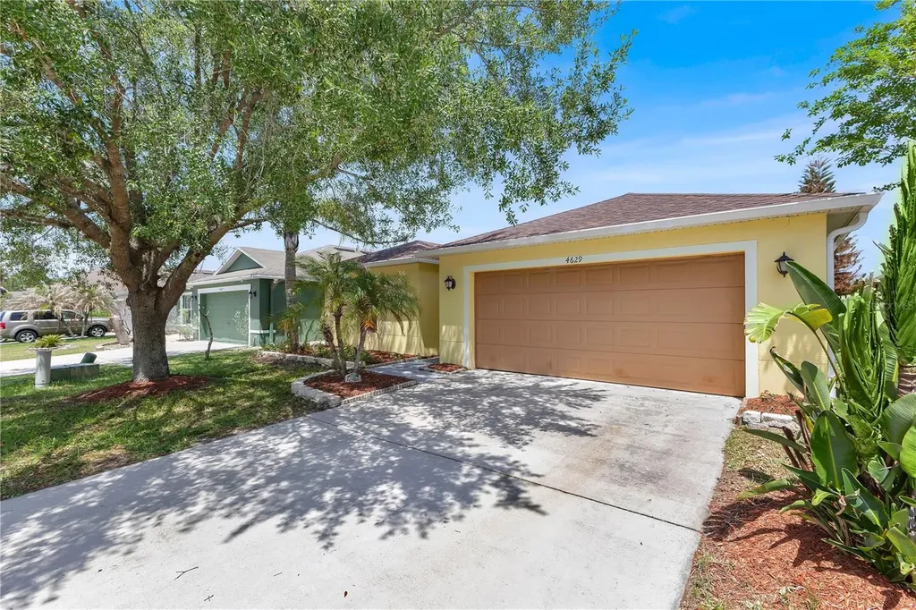 4629 Caverns Drive Kissimmee FL 34758