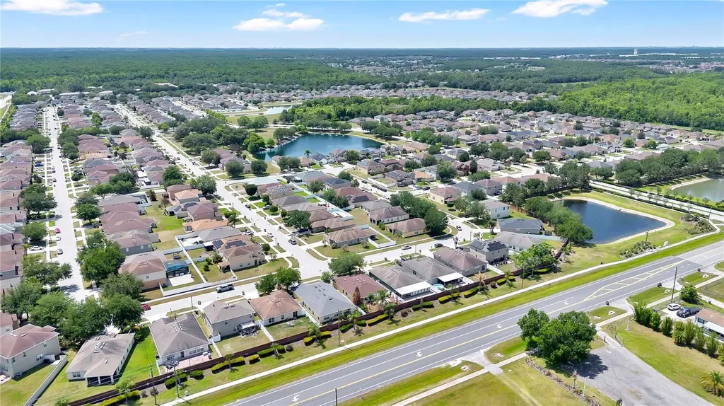 4629 Caverns Drive Kissimmee FL 34758