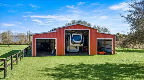5251 SE 180th Avenue Road Ocklawaha FL 32179