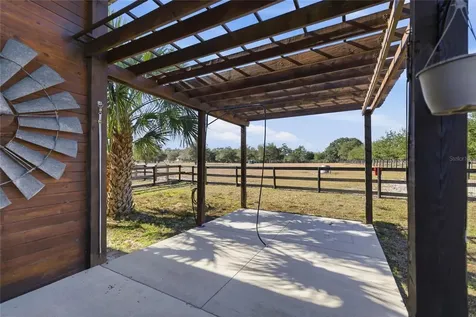 5251 SE 180th Avenue Road Ocklawaha FL 32179