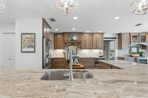 2211 50th Street W Bradenton FL 34209