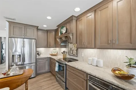 2211 50th Street W Bradenton FL 34209