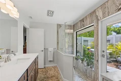 2211 50th Street W Bradenton FL 34209