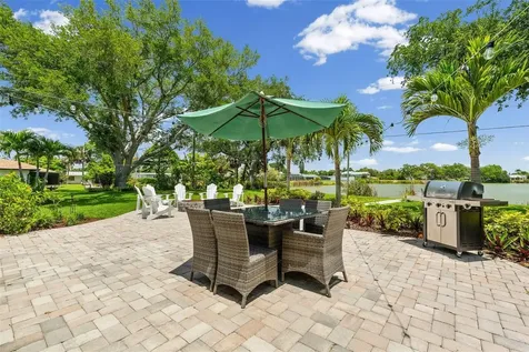 2211 50th Street W Bradenton FL 34209