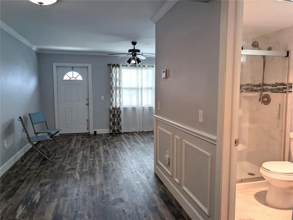 5850 18th Street N St Petersburg FL 33714