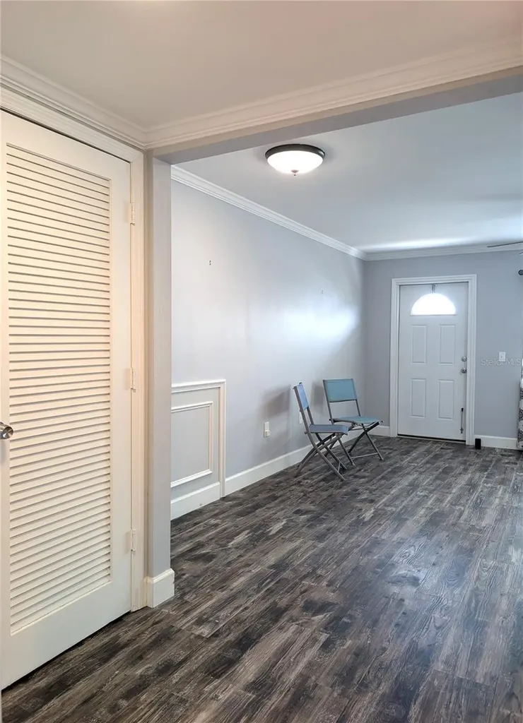 5850 18th Street N St Petersburg FL 33714