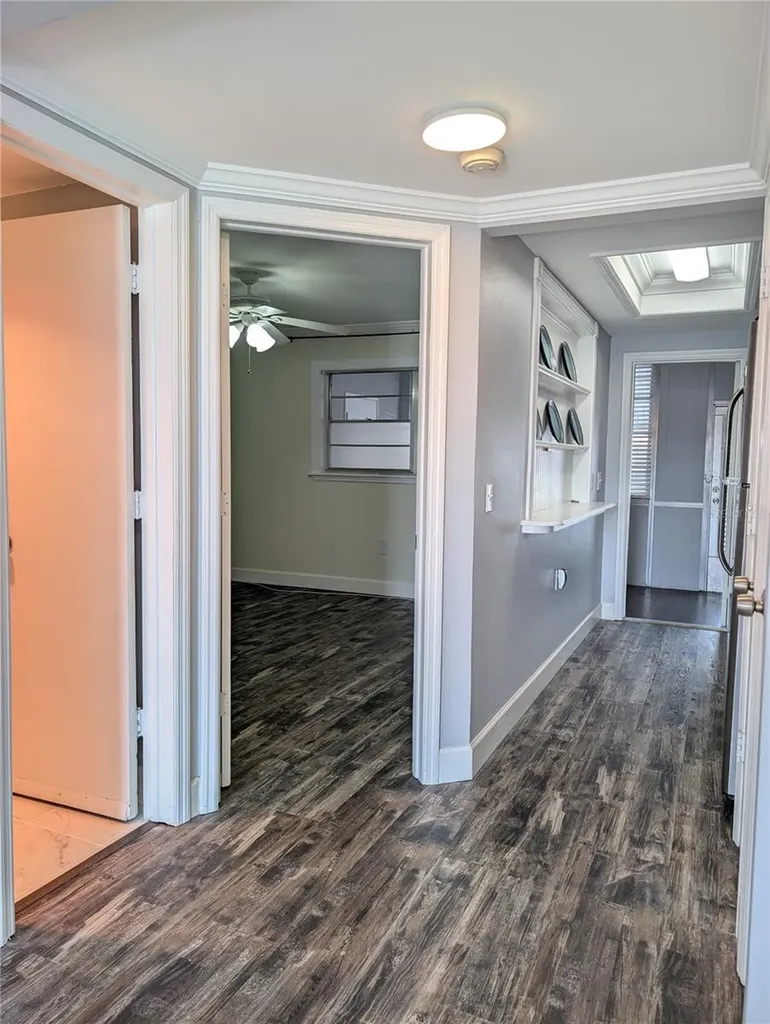 5850 18th Street N St Petersburg FL 33714