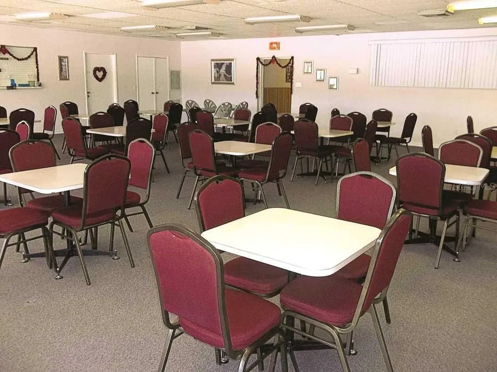 5850 18th Street N St Petersburg FL 33714