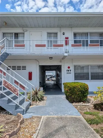 5850 18th Street N St Petersburg FL 33714