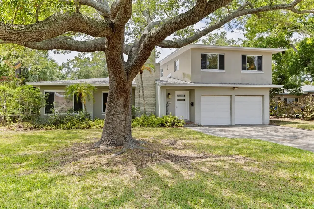120 59th Avenue S St Petersburg FL 33705