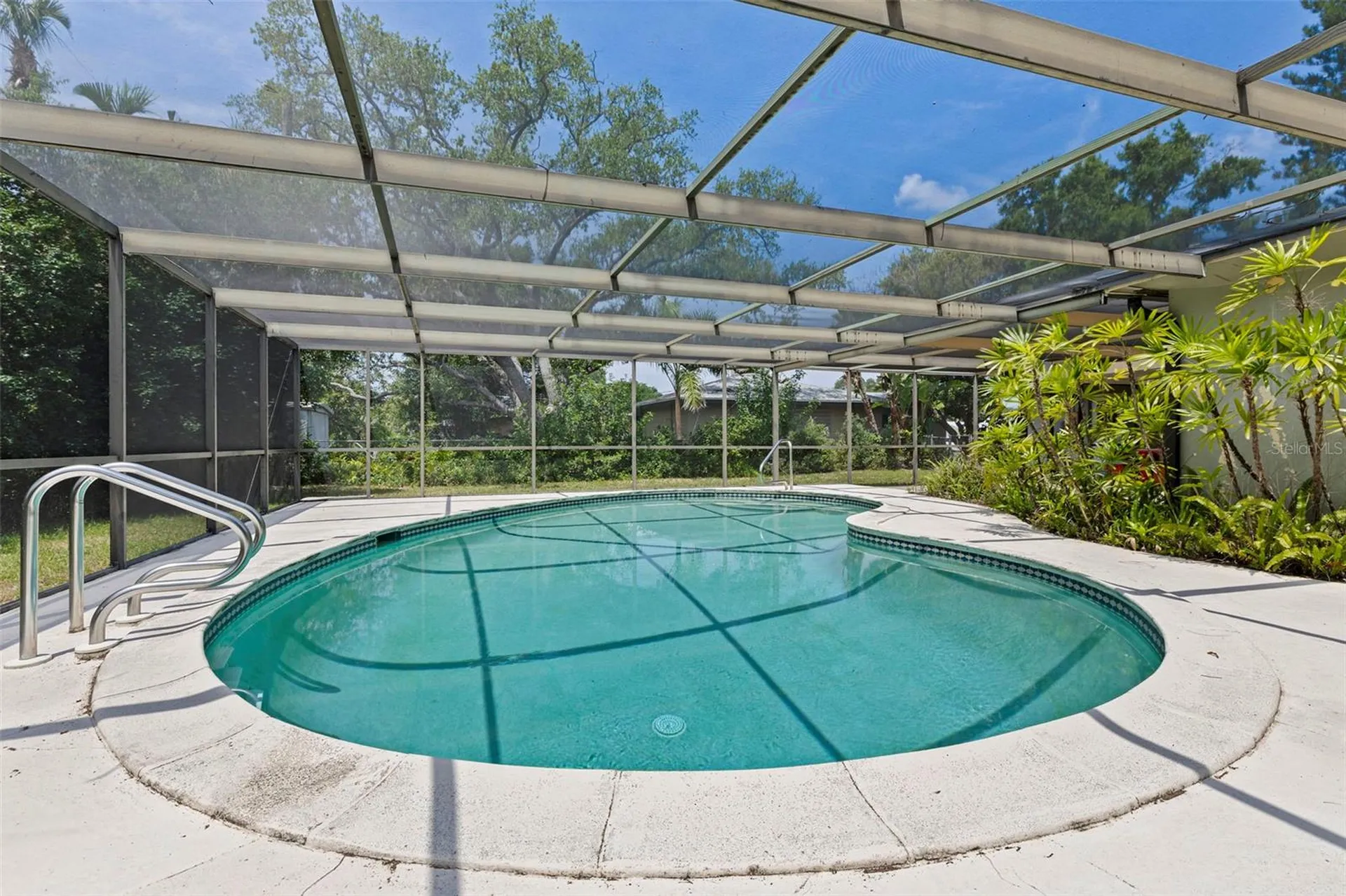 120 59th Avenue S St Petersburg FL 33705
