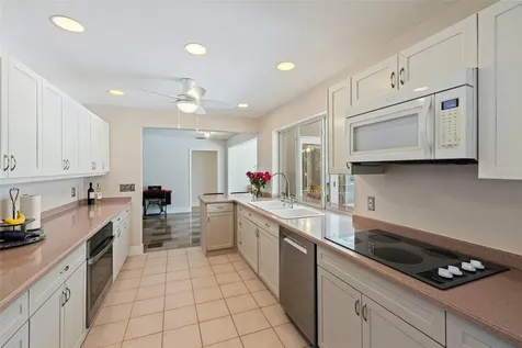 120 59th Avenue S St Petersburg FL 33705