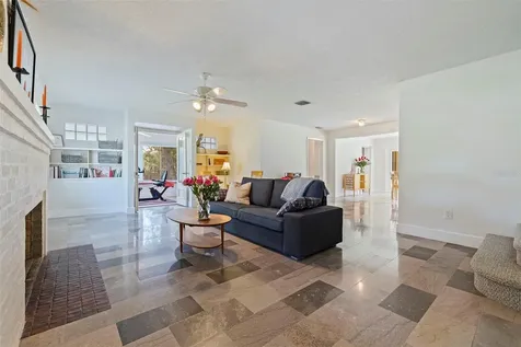 120 59th Avenue S St Petersburg FL 33705