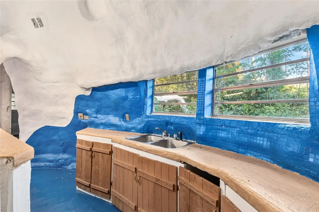 6928 NW 39th Avenue Gainesville FL 32606