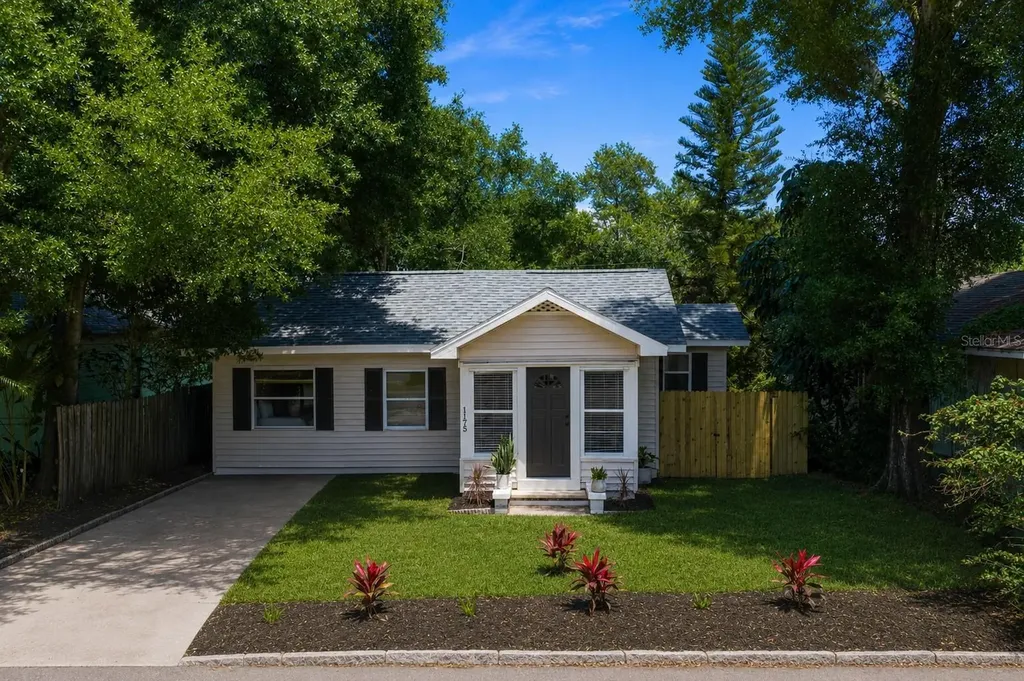 1175 Highland Court N St Petersburg FL 33701