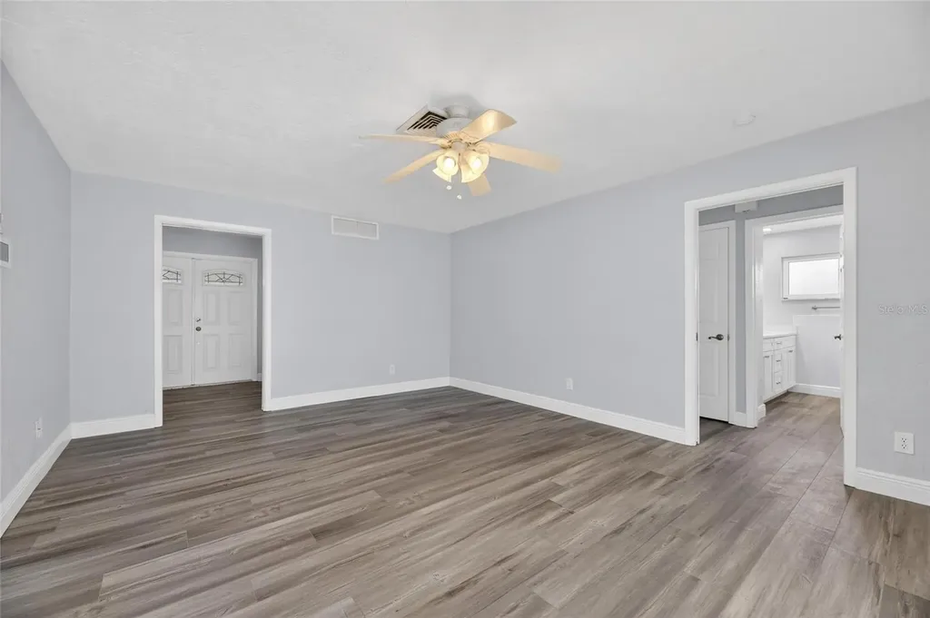 6305 Cottonwood Lane Apollo Beach FL 33572