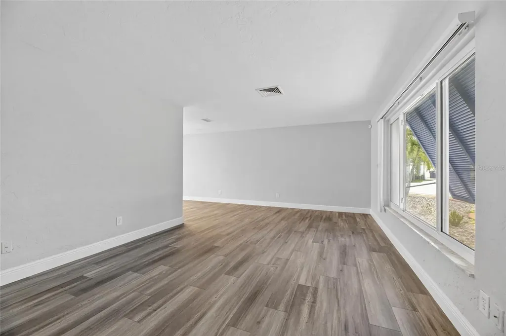 6305 Cottonwood Lane Apollo Beach FL 33572