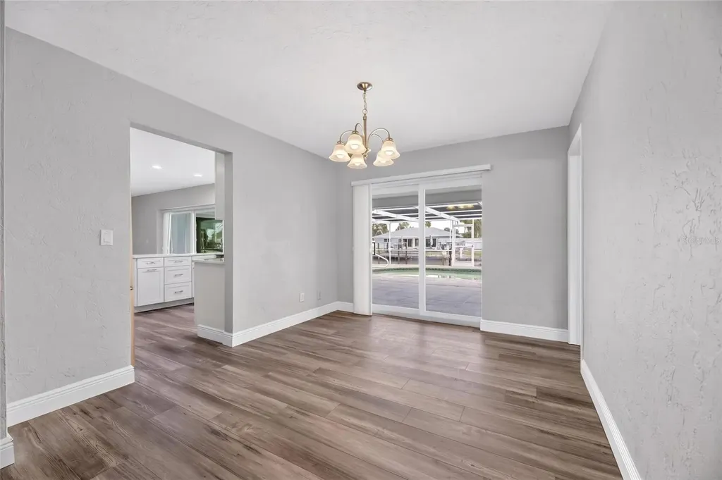 6305 Cottonwood Lane Apollo Beach FL 33572