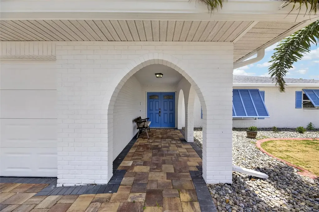 6305 Cottonwood Lane Apollo Beach FL 33572