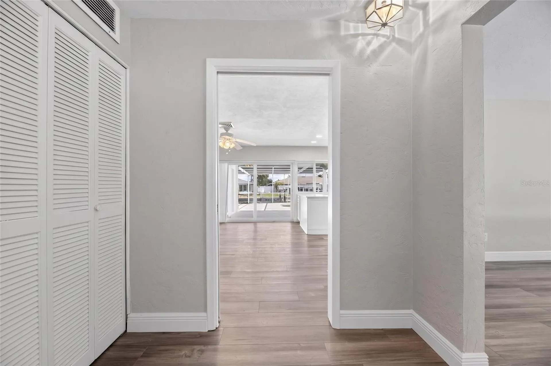 6305 Cottonwood Lane Apollo Beach FL 33572