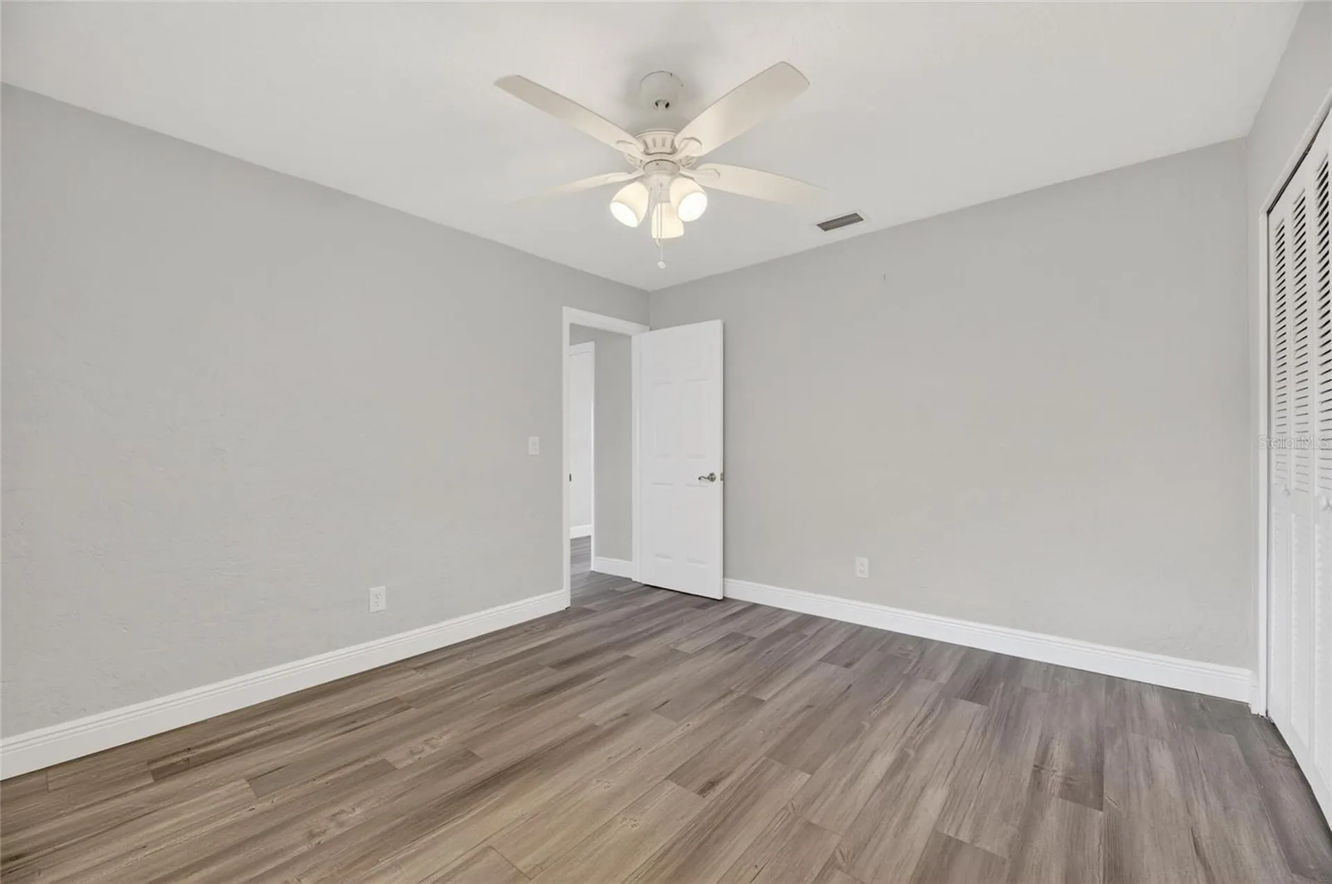 6305 Cottonwood Lane Apollo Beach FL 33572