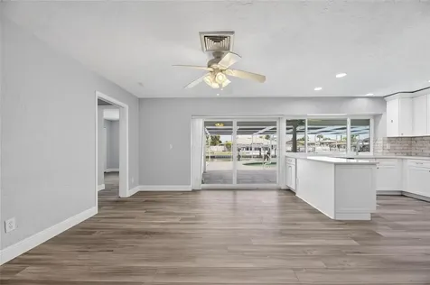 6305 Cottonwood Lane Apollo Beach FL 33572