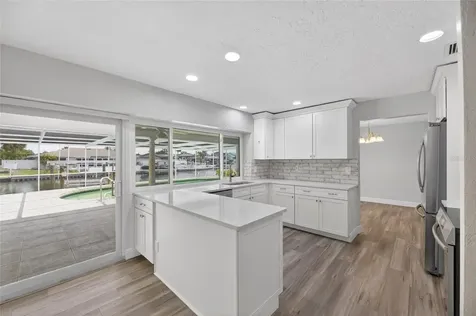 6305 Cottonwood Lane Apollo Beach FL 33572