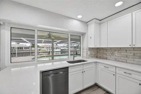 6305 Cottonwood Lane Apollo Beach FL 33572