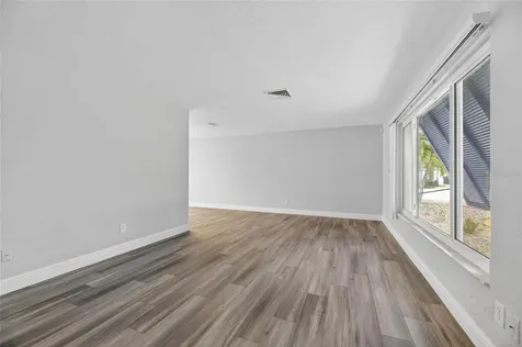 6305 Cottonwood Lane Apollo Beach FL 33572
