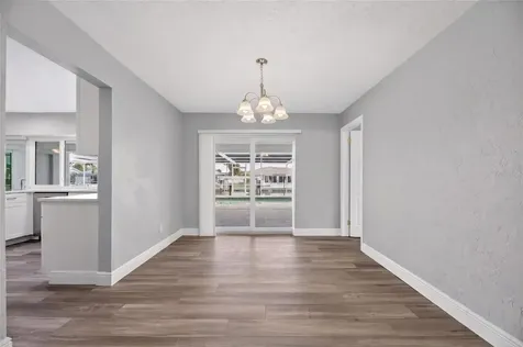 6305 Cottonwood Lane Apollo Beach FL 33572