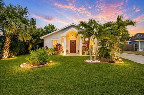 606 19TH Avenue W Palmetto FL 34221