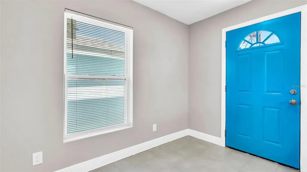 2651 1/2 2nd Avenue S St Petersburg FL 33712
