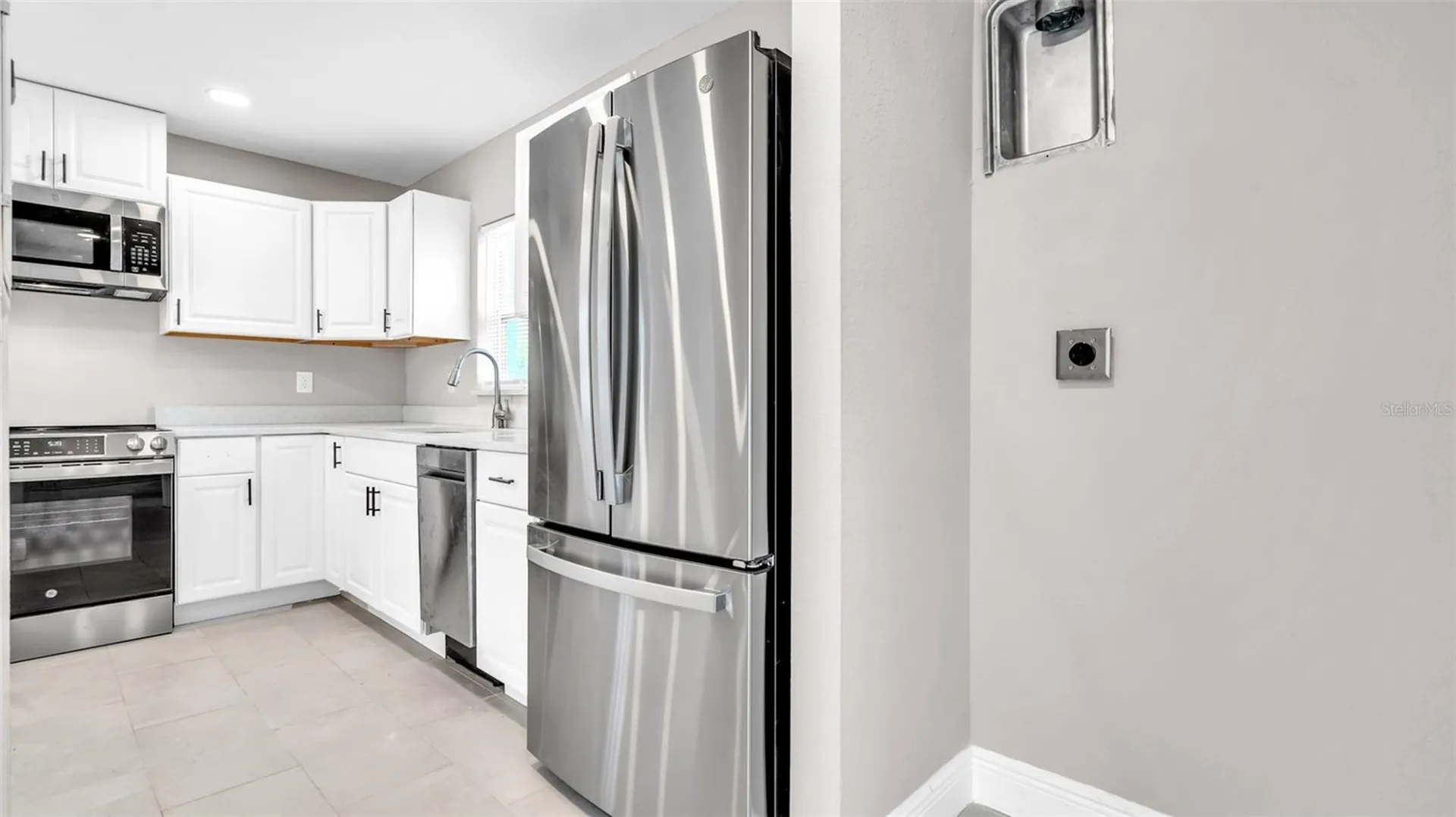 2651 1/2 2nd Avenue S St Petersburg FL 33712