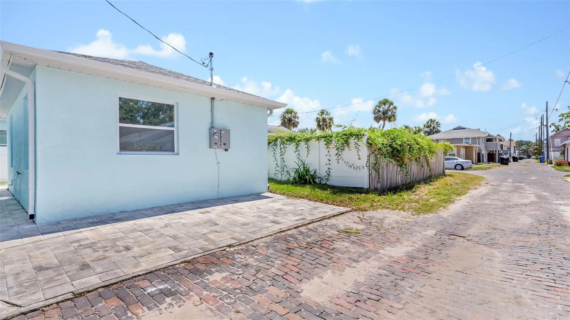 2651 1/2 2nd Avenue S St Petersburg FL 33712