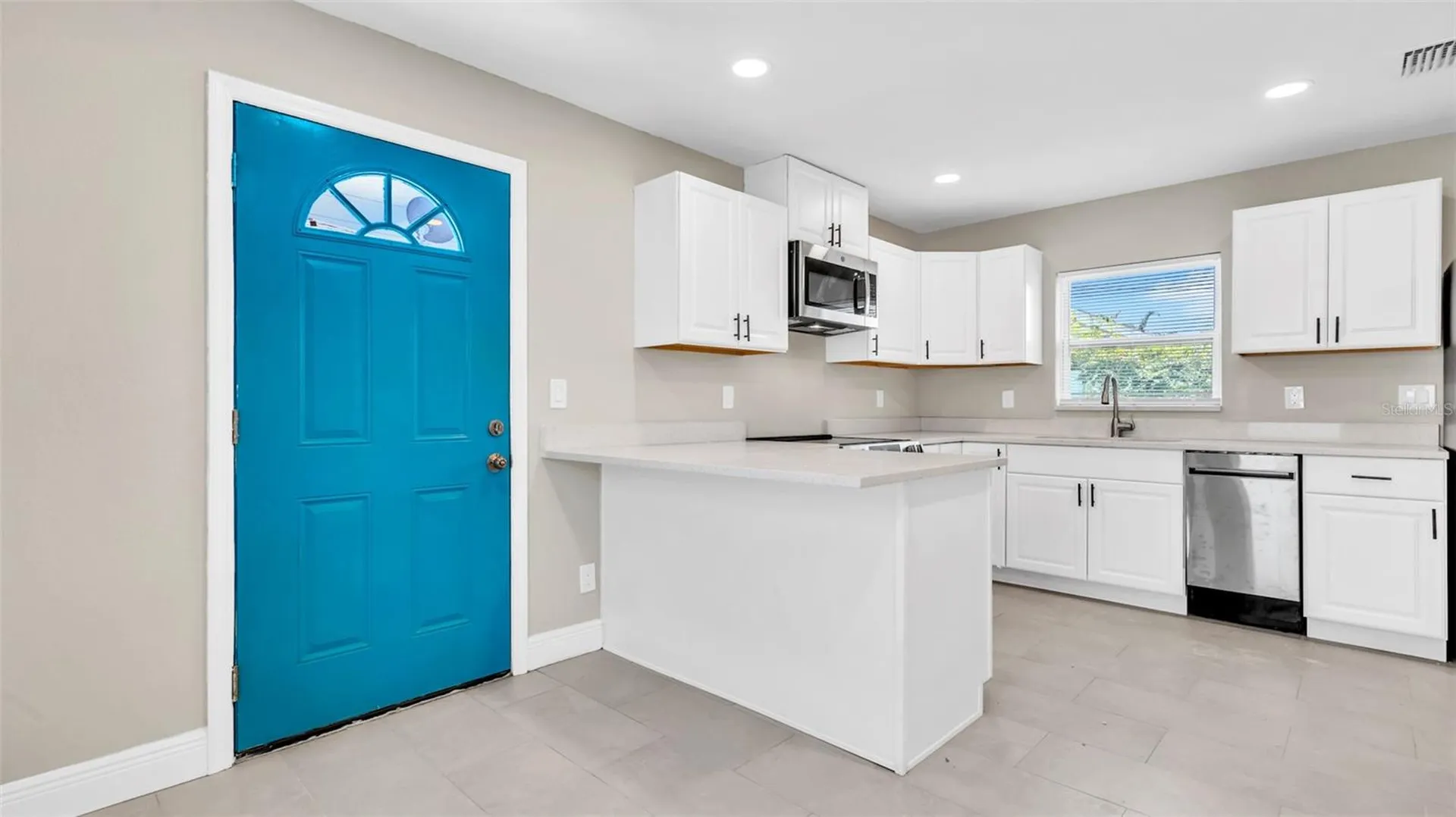 2651 1/2 2nd Avenue S St Petersburg FL 33712