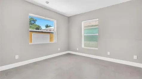 2651 1/2 2nd Avenue S St Petersburg FL 33712