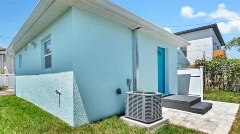 2651 1/2 2nd Avenue S St Petersburg FL 33712