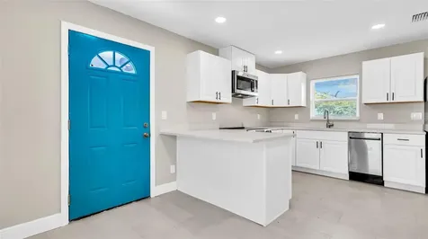 2651 1/2 2nd Avenue S St Petersburg FL 33712