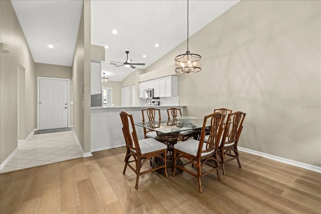 9550 High Gate Drive Sarasota FL 34238