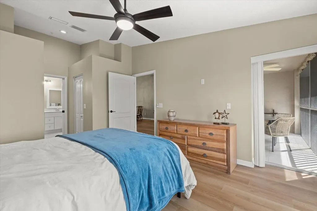 9550 High Gate Drive Sarasota FL 34238