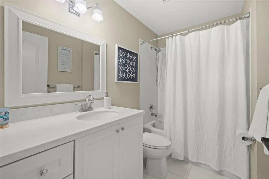 9550 High Gate Drive Sarasota FL 34238