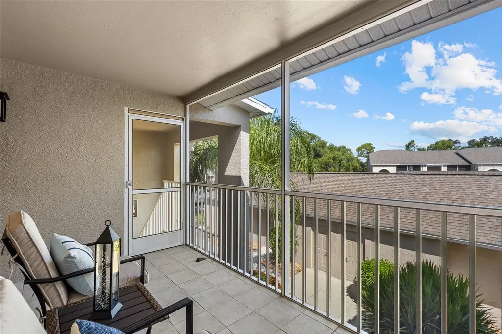9550 High Gate Drive Sarasota FL 34238