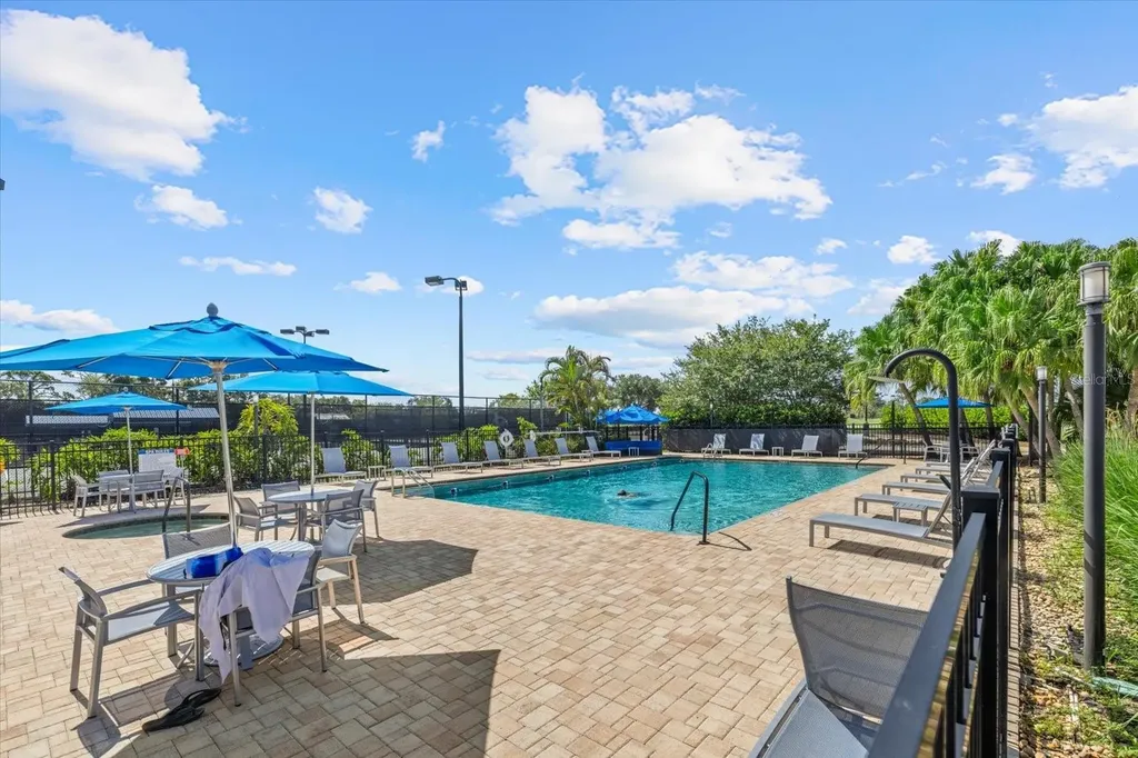 9550 High Gate Drive Sarasota FL 34238