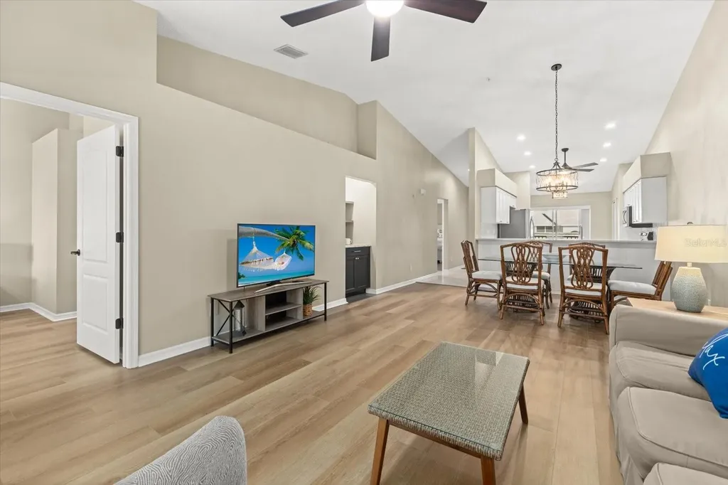 9550 High Gate Drive Sarasota FL 34238